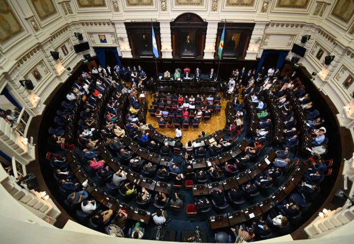 Federico Thea presente en la Asamblea Legislativa