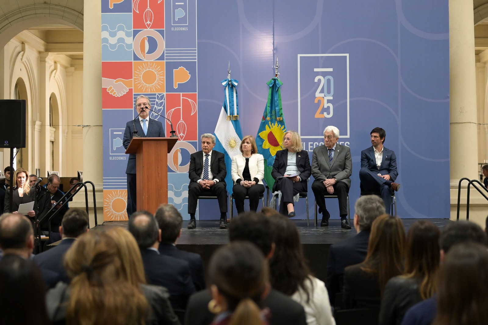 Acto de apertura en el Pasaje Dardo Rocha