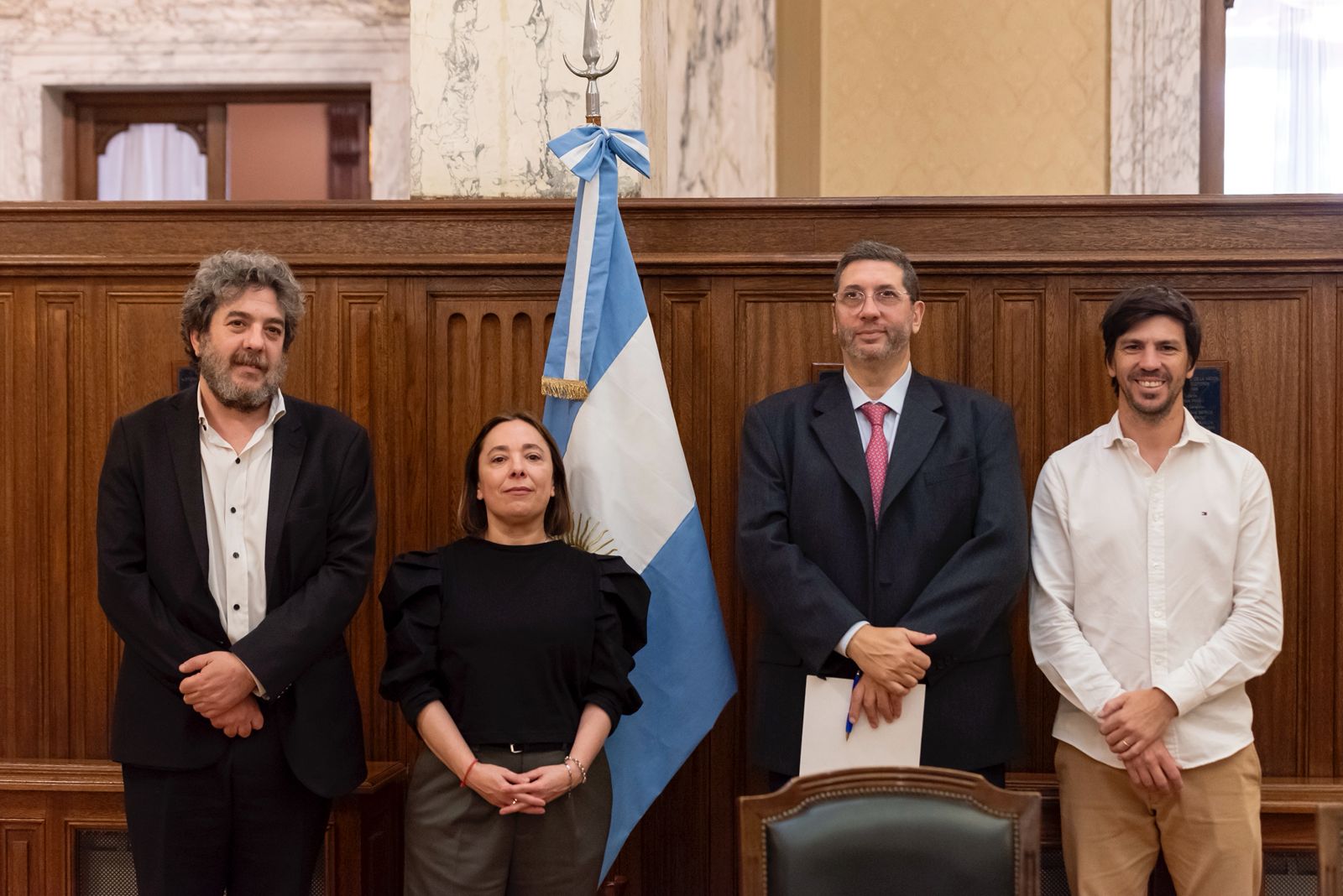 Autoridades Firmantes