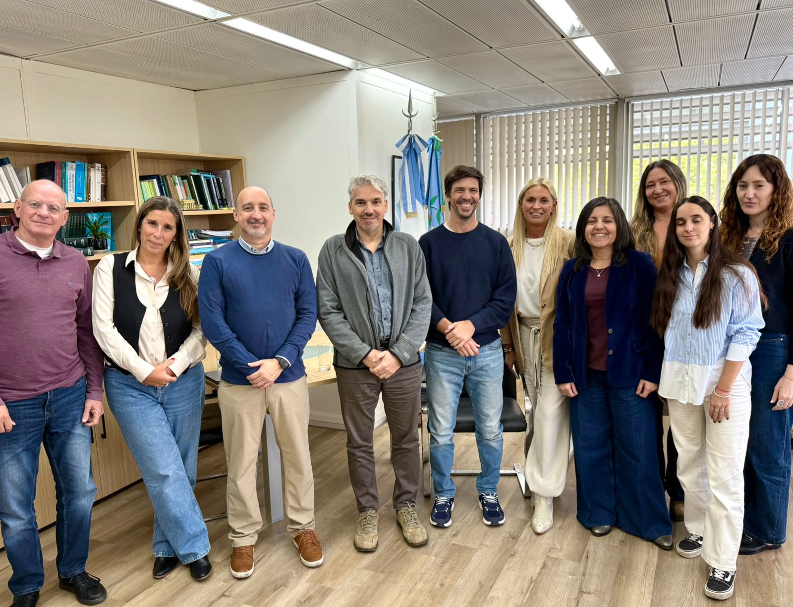 Thea, Mugnolo, Maffe y Bermúdez junto al equipo de Gestión de Calidad