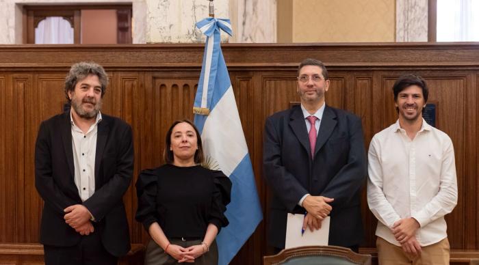 Autoridades Firmantes