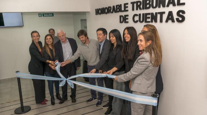 Inauguración y corte de cinta
